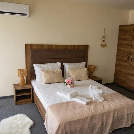 Daire With Balcony Aziz Konstantin ve Elena