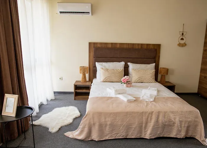 With Balcony * سينتس قسطنطين وهيلينا