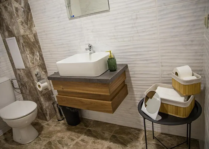 With Balcony * سينتس قسطنطين وهيلينا